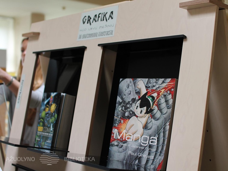 Leidinių paroda „Grafika: nuo urvų piešinių iki skaitmeninių iliustracijų"