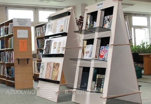 Mobilioji knygų ekspozicijos sistema „Mobilibris"