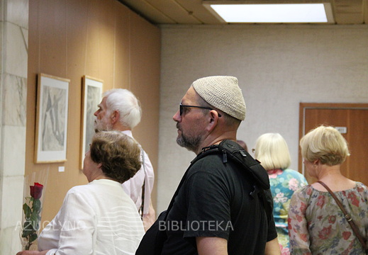 Prieš parodos atidarymą