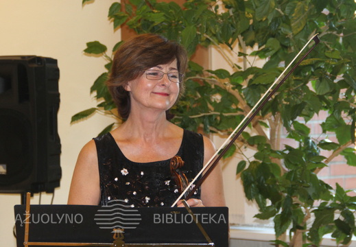 Smuikininkė Ilona Klusaitė