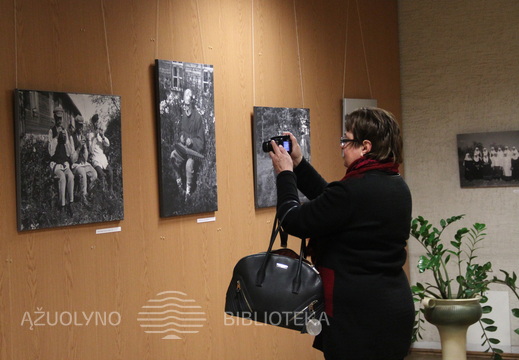 PARODOS PRISTATYMAS:„Tuojau fotografuoju. Balys Buračas (1897–1972)