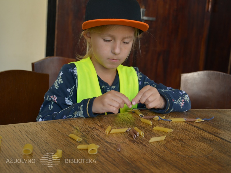 Skaitymai ir kūrybinės dirbtuvės „Makaronai sniego žmogui“