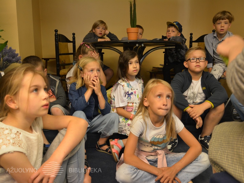 Skaitymai „Pražydęs kaktusas“ floristikos salone „Ryto rasa“