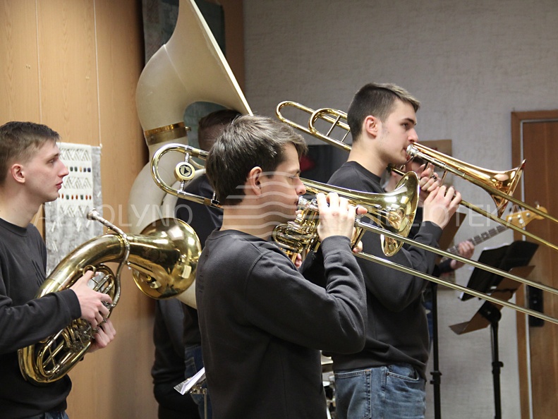 KTU pučiamųjų grupė „The BrassBees“