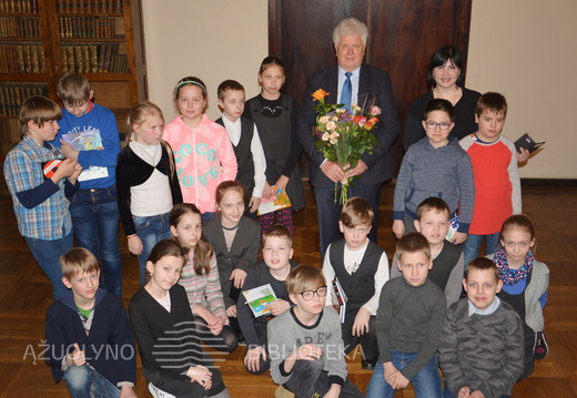 Kauno A. Puškino gimnazijos moksleivių klasė renginyje