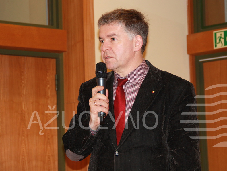 Prof. Valdas Rakutis
