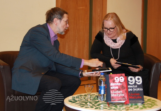 Prof. Liudas Mažylis ir renginio vedėja Rimanta Tamoliūnienė