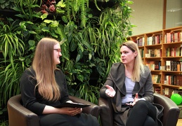 Rašytoja Rasa Sagė ir knygų tinklaraštininkė Laura