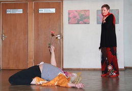 Parodos autorė Gražina Pašakarnienė ir pantomimos aktorius Virgilijus Bortkevičius