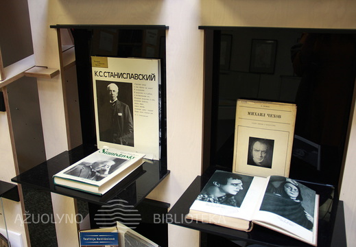 Leidinių ir dokumentų paroda "Michailas Čechovas - ateities teatro vedlys"