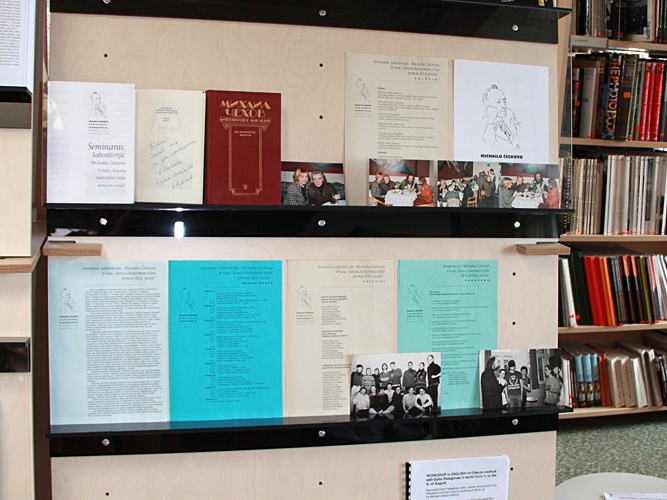 Leidinių ir dokumentų paroda "Michailas Čechovas - ateities teatro vedlys"