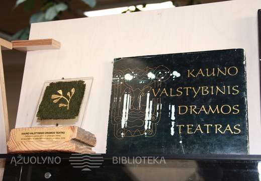 Leidinių ir dokumentų paroda "Kaunas - profesionalaus Lietuvos teatro lopšys"