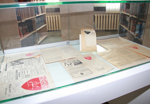 Leidinių ir dokumentų paroda "Kaunas - profesionalaus Lietuvos teatro lopšys"