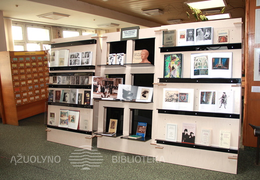 Leidinių ir dokumentų paroda "Kaunas - profesionalaus Lietuvos teatro lopšys"