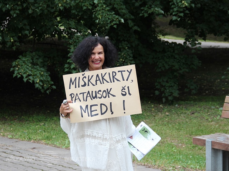 Renginio vedėka bibliotekininkė Vida Korn