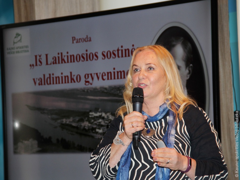 Parodos „Iš Laikinosios sostinės valdininko gyvenimo“ sudarytoja Rimanta Tamoliūnienė