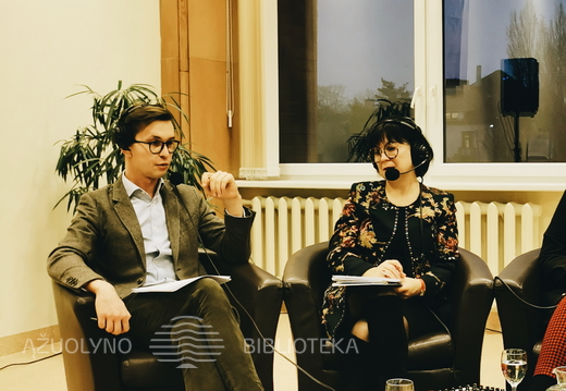 LRT laidos „Kultūros diena“ vedėjas Julijus Grickevičius ir muzikologė Jūratė Katinaitė