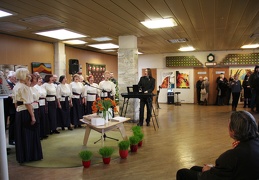 Koncertuoja vokalinis ansamblis "Pinija"