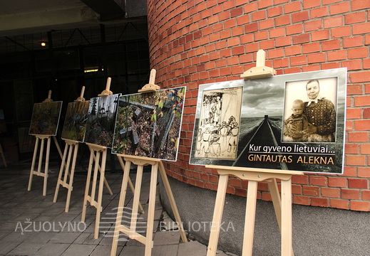 Paroda buvo eksponuota lauke šalia KAVB I a. įėjimo