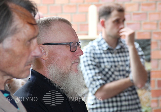 Parodos atidarymo akimirka