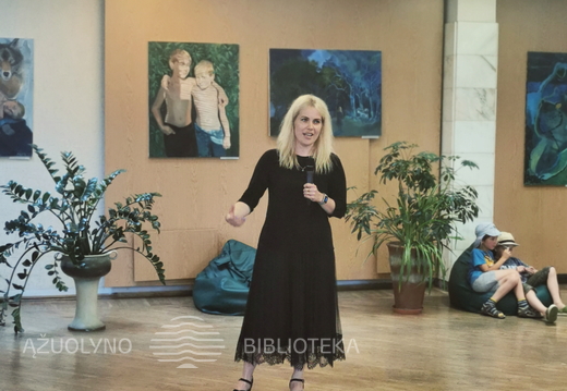 Apie kūrybinius parodos sumanymus pasakoja autorė Milda Šležaitė