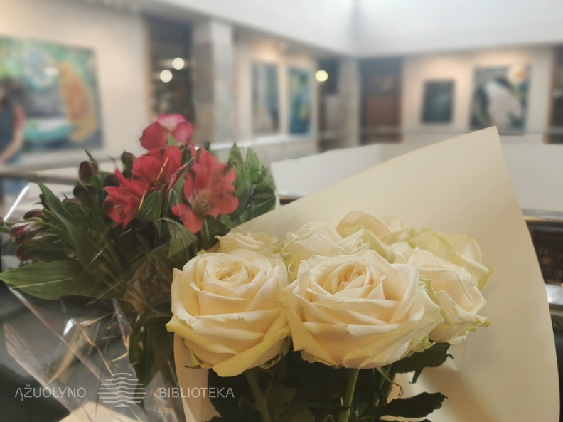 Parodos atidarymo akimirka