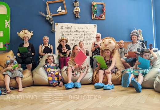 Šmurkšt atgal į pasaką!