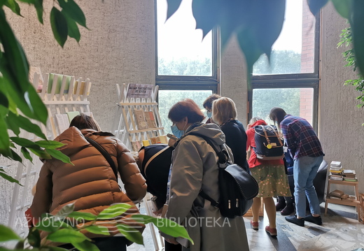 Aklas pasimatymas su knyga