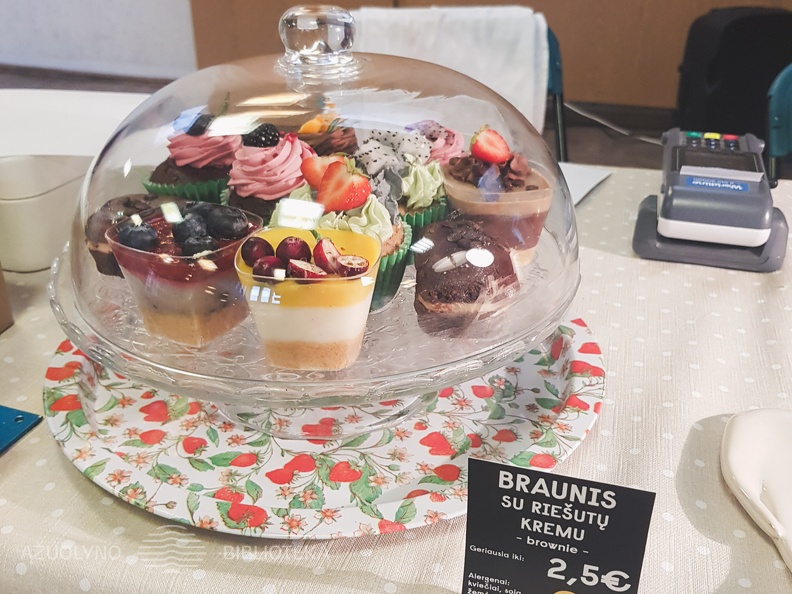 Kavinė ir vegan desertų kepyklėlė CHAIKA KAUNAS