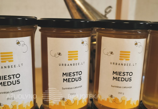 Miesto bitininkystės ir medaus produktų pristatymas su iiniciatyvos Urbanbee.lt sumanytojais