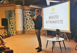 Miesto bitininkystės ir medaus produktų pristatymas su iiniciatyvos Urbanbee.lt sumanytojais
