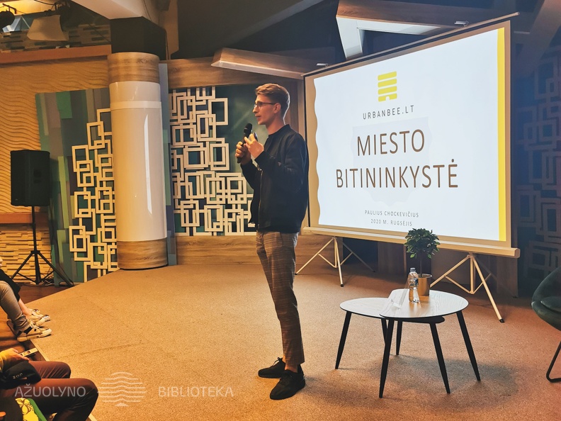 Miesto bitininkystės ir medaus produktų pristatymas su iiniciatyvos Urbanbee.lt sumanytojais