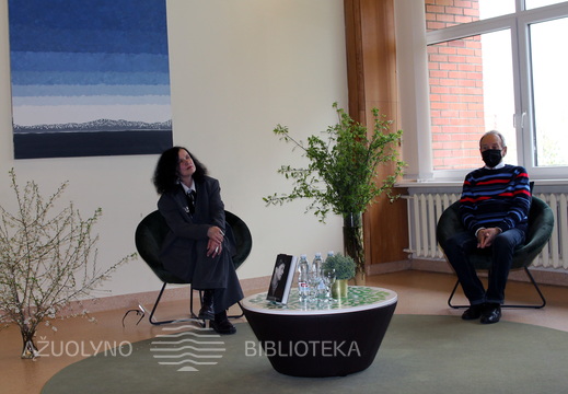 Knygos sudarytojas, muziejininkas, žurnalistas Alfonsas Pakėnas