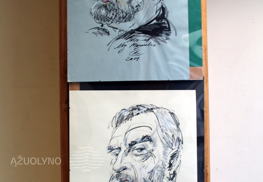 Grafiko Romualdo Čarnos piešti Algimanto Masiulio portretai. 2001 m.