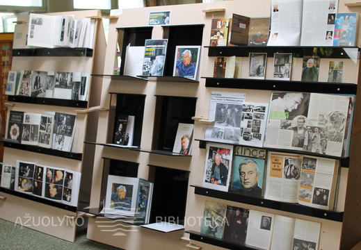 Parodos "Algimantą Masiulį prisimenant..." stendas