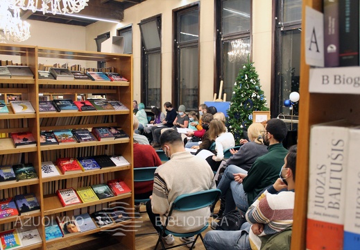 Dainų ir sutartinių vakaronė su Girjaukiu „Žiemos saulėgrįžos belaukiant…“