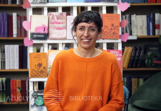 BIBLIOZAURAS: siaubo mito kūrimas. Kūrybinio rašymo dirbtuvės su Sandra Bernotaite