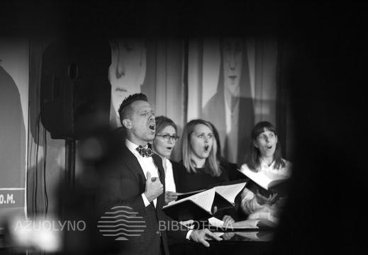  Dainininkas Linas Adomaitis 