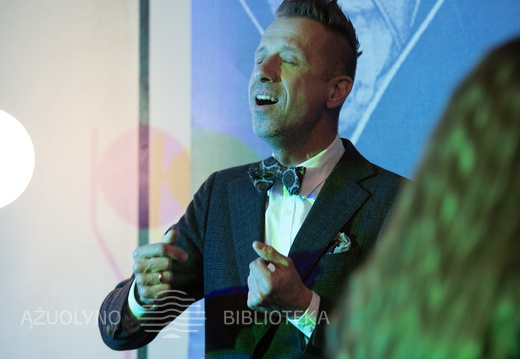  Dainininkas Linas Adomaitis 