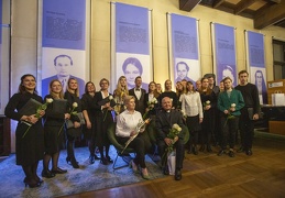 Kardinolas Sigitas Tamkevičiumius SJ, fondo „Bažnyčios kronika“ direktorė Diana Adomaitiene