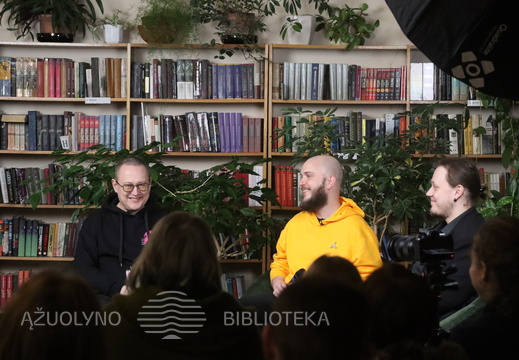 Literatūros DNR. Grajauskai: Gintaras, Dovydas ir Rokas-Jama