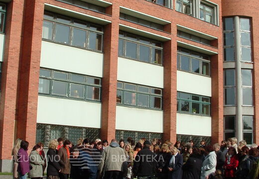 Ąžuoliuko sodinimas