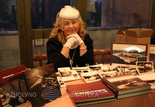 Renginio metu veikė ir knygų kromelis.