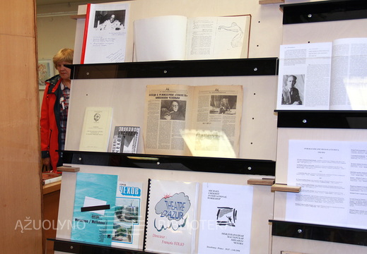 Leidinių ir dokumentų paroda "Michailas Čechovas - ateities teatro vedlys"